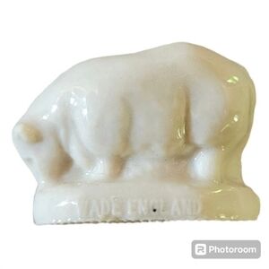 Wade of England Whimsie Ewe